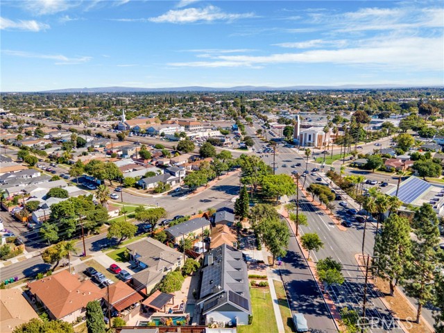Image 36 of 43 For 5025 Los Coyotes Diagonal