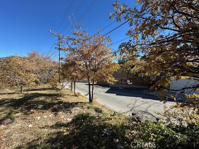 Detail Gallery Image 14 of 31 For 2379 Chicago Dr, Running Springs,  CA 92382 - – Beds | – Baths