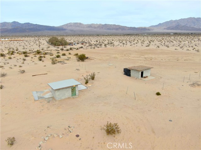 Image 3 for 85188 Amboy Rd, 29 Palms, CA 92277