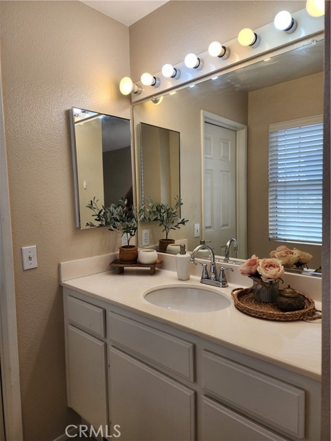 Detail Gallery Image 24 of 36 For 2951 via Milano #202,  Corona,  CA 92879 - 2 Beds | 2 Baths