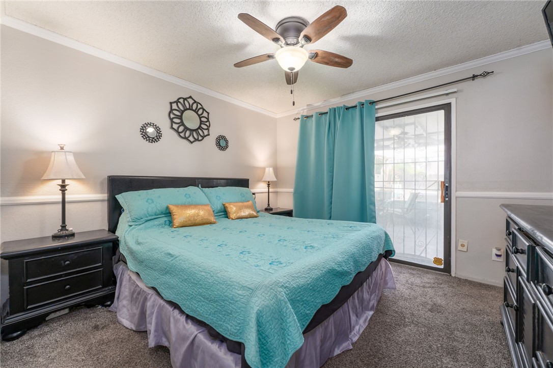 Detail Gallery Image 13 of 32 For 5805 Lisa Ct, Bakersfield,  CA 93304 - 3 Beds | 2 Baths