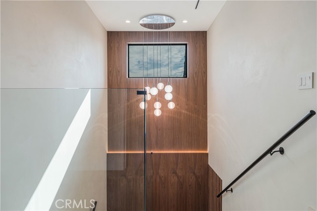 Detail Gallery Image 24 of 46 For 5075 Enfield, Encino,  CA 91316 - 4 Beds | 5 Baths