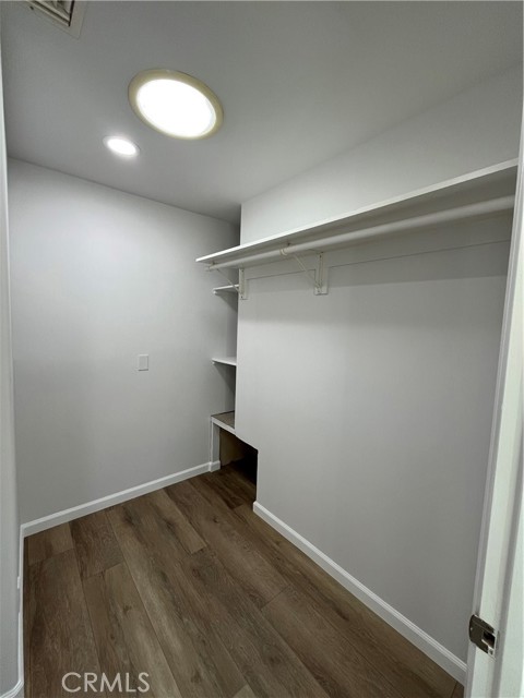 Detail Gallery Image 14 of 16 For 18708 Keswick, Reseda,  CA 91335 - 3 Beds | 2 Baths