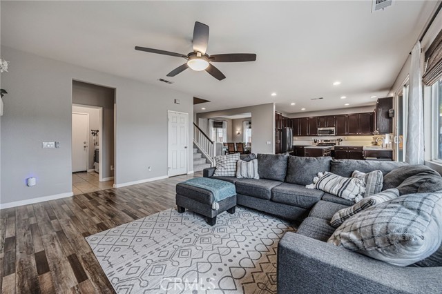 Image 8 of 47 For 28169 Arborglenn Drive