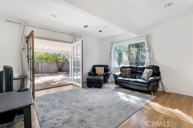 7708 Penfield photo 17