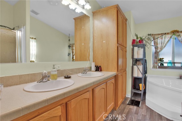 Detail Gallery Image 21 of 43 For 20843 Waalew Rd #C94,  Apple Valley,  CA 92307 - 4 Beds | 2 Baths