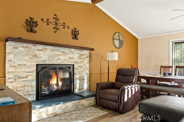 Detail Gallery Image 5 of 32 For 707 Virginia Ct, Lake Arrowhead,  CA 92352 - 3 Beds | 2 Baths