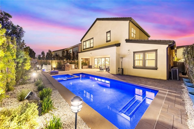 110 Pixel, Irvine CA: https://media.crmls.org/medias/682e6ca9-20b4-4119-a02b-9f19acc9e853.jpg