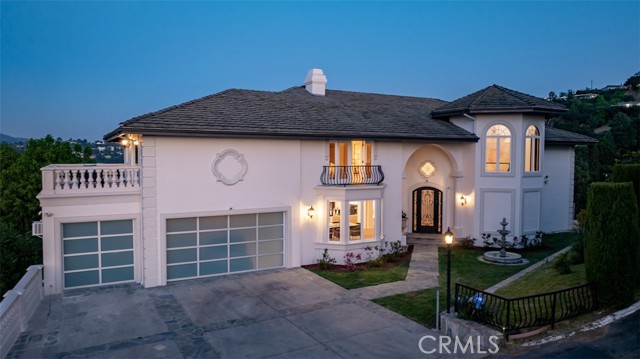 Detail Gallery Image 1 of 41 For 3556 Multiview Dr, Los Angeles,  CA 90068 - 5 Beds | 5/1 Baths