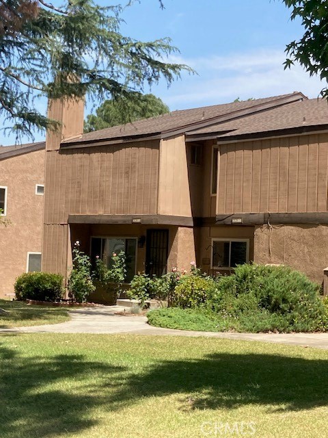 168 Tamarisk Street, Redlands CA: https://media.crmls.org/medias/68308cb9-343f-45d9-beab-8191349a54e0.jpg