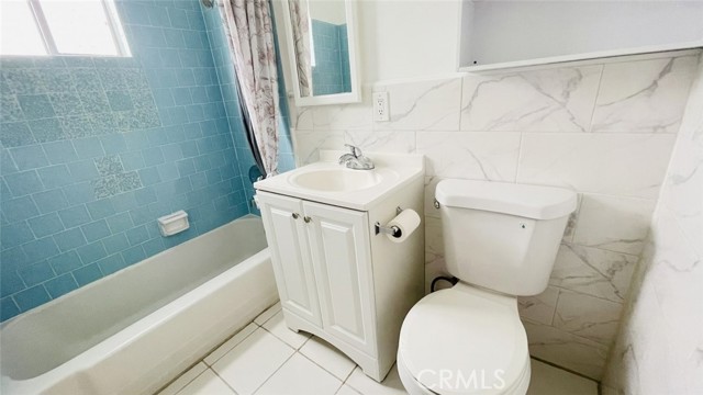 1083 Gaviota Avenue, Long Beach CA: https://media.crmls.org/medias/6830a614-ed23-4b13-9b72-bc106a251915.jpg