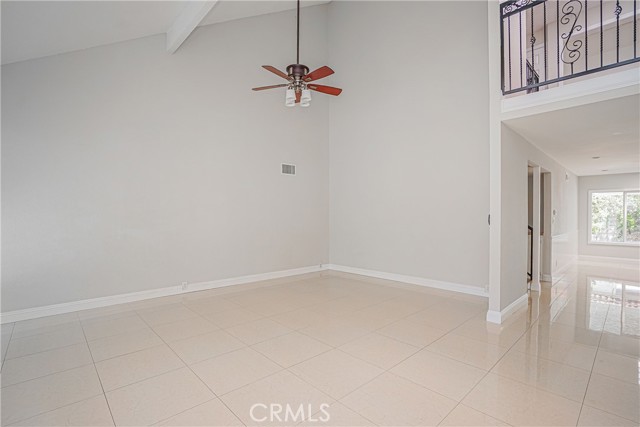 6053 Ronald Circle, Cypress CA: https://media.crmls.org/medias/68313d2b-7aea-4b93-b725-71b8e2e05810.jpg