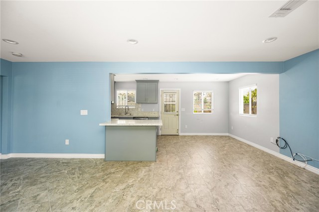 Image 6 of 31 For 1108 Groveland Place