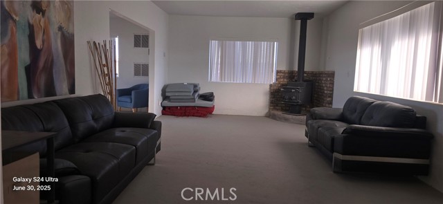121 Old Woman Springs Road, Yucca Valley CA: https://media.crmls.org/medias/6831e97b-13fc-47d7-9722-4db4d7f73d80.jpg