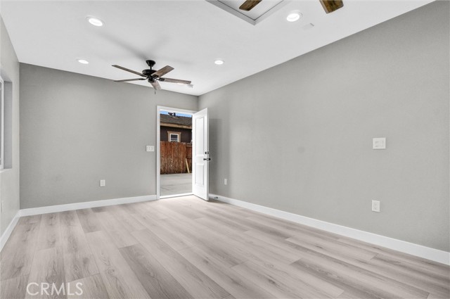2321 Locust Avenue, Long Beach CA: https://media.crmls.org/medias/683220d3-eb1a-4c56-af71-1ea77ee7f60b.jpg