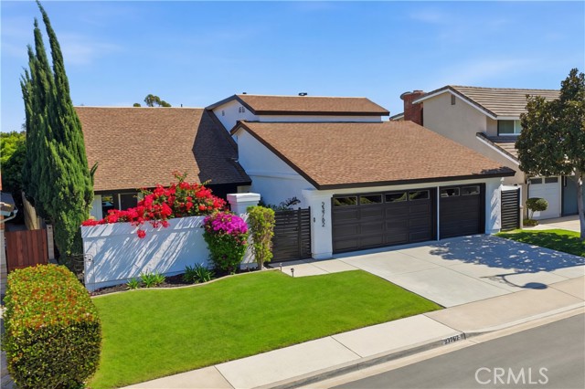 Front Image Thumbnail for CROC26074079