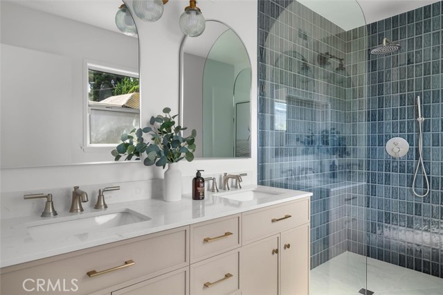 5545 Konya Drive, Torrance CA: https://media.crmls.org/medias/6833239c-0c9d-442c-81e5-9766e7c261e2.jpg