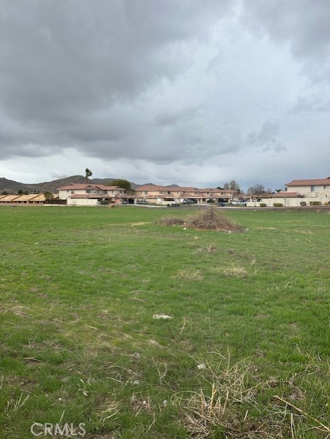 411 N Sanderson Avenue, Hemet CA: https://media.crmls.org/medias/68339f16-5c48-48a0-9389-db2d15edc412.jpg