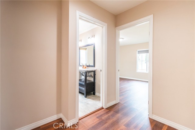 870 North Alexandria Avenue photo 12