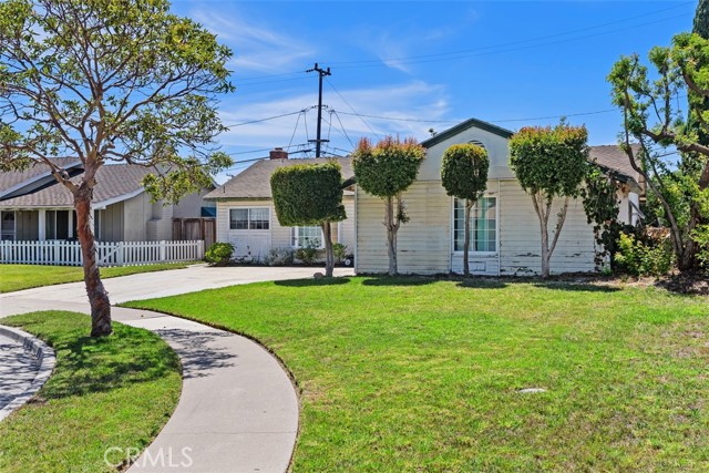 Detail Gallery Image 3 of 29 For 6002 Welde Cir, Huntington Beach,  CA 92647 - 3 Beds | 2 Baths