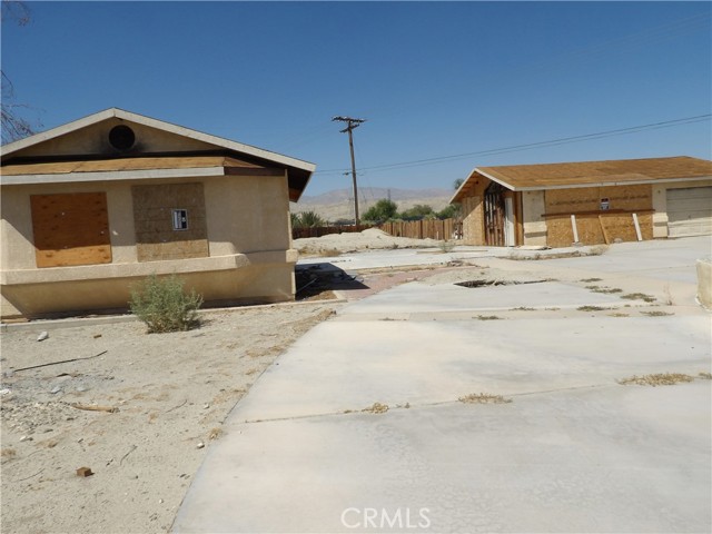 72998 30th Avenue, Thousand Palms CA: https://media.crmls.org/medias/68351e20-0b05-4932-9760-fb8a01080abd.jpg