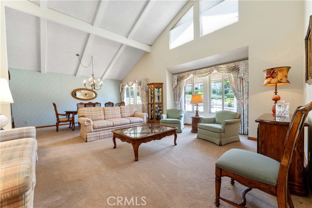 Detail Gallery Image 6 of 43 For 725 Beaverbrook Ln, Glendora,  CA 91740 - 4 Beds | 3 Baths
