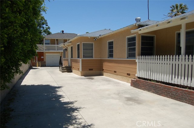 Detail Gallery Image 2 of 23 For 667 N Towne Ave, Pomona,  CA 91767 - 2 Beds | 1 Baths