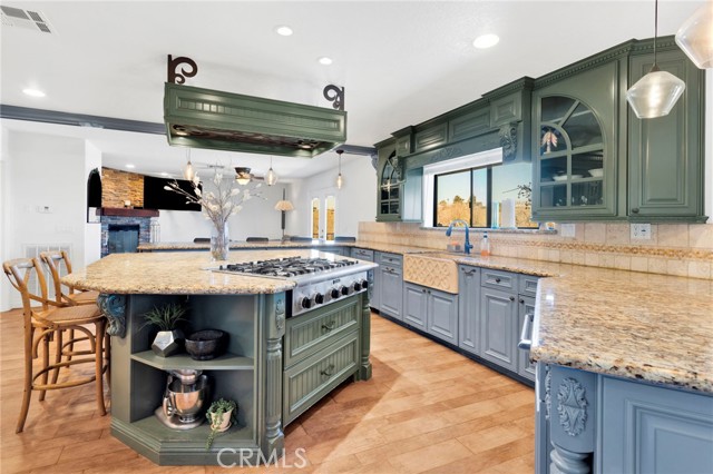 Detail Gallery Image 17 of 58 For 18186 Bangor, Hesperia,  CA 92345 - 4 Beds | 3 Baths