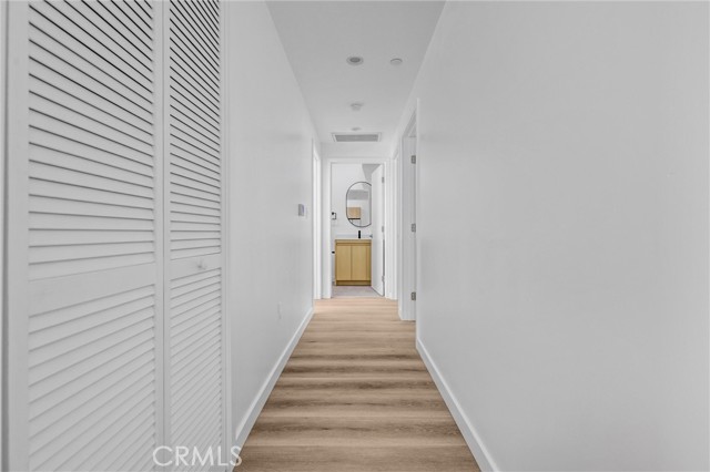 18152 Sunburst Street, Northridge CA: https://media.crmls.org/medias/6837cef2-f663-4f6b-874f-d3c091832df2.jpg