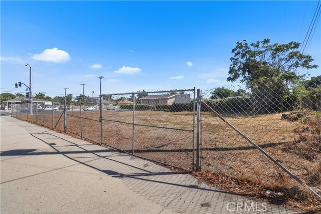 796 Philadelphia Street, Pomona CA: https://media.crmls.org/medias/6838203f-968c-43c0-8559-1009875d8757.jpg