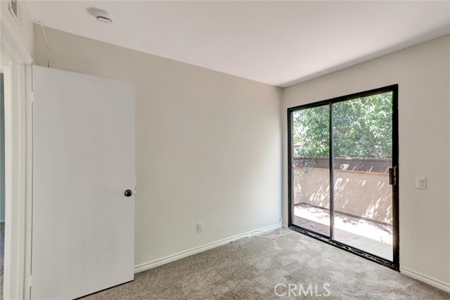 905 Powell Court, Costa Mesa CA: https://media.crmls.org/medias/6839d0f3-467a-4d23-9d1a-ebb236b08c71.jpg