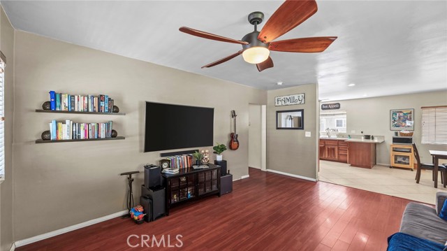 Detail Gallery Image 6 of 36 For 6048 Fidler Ave, Lakewood,  CA 90712 - 3 Beds | 2 Baths