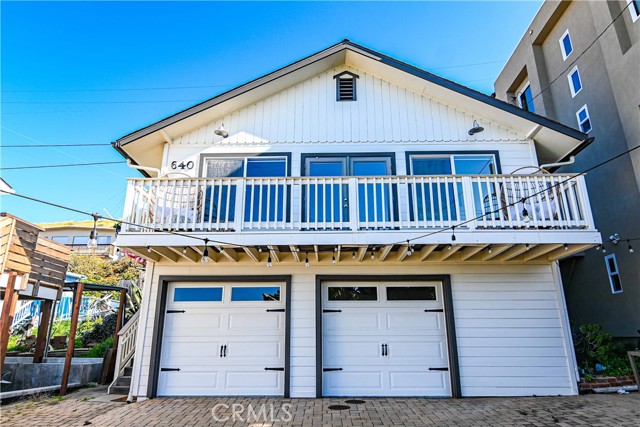 Detail Gallery Image 1 of 50 For 640 Park Ave, Cayucos,  CA 93430 - 3 Beds | 3 Baths