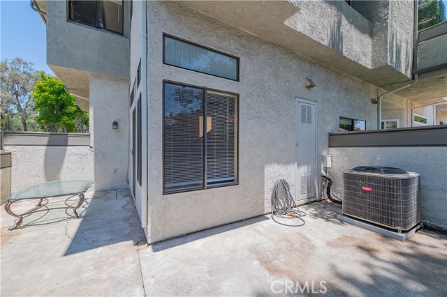 45 Willowcrest Lane, Pomona CA: https://media.crmls.org/medias/683b3582-eab9-429f-a004-d86167512d80.jpg