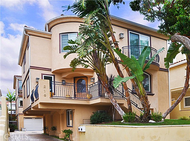 216 Lucia Avenue, Redondo Beach, California 90277, 4 Bedrooms Bedrooms, ,2 BathroomsBathrooms,Residential,Sold,Lucia,PV16760243