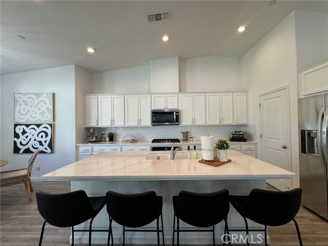 Detail Gallery Image 15 of 46 For 14312 Barbon Beck Ave, Bakersfield,  CA 93311 - 3 Beds | 2 Baths