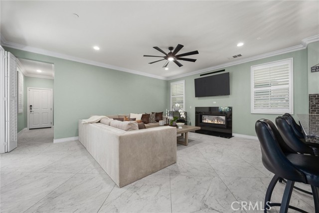 28537 Vista Del Rio Drive, Valencia CA: https://media.crmls.org/medias/683dff53-ca8b-4e71-b1a6-c752c3acb152.jpg
