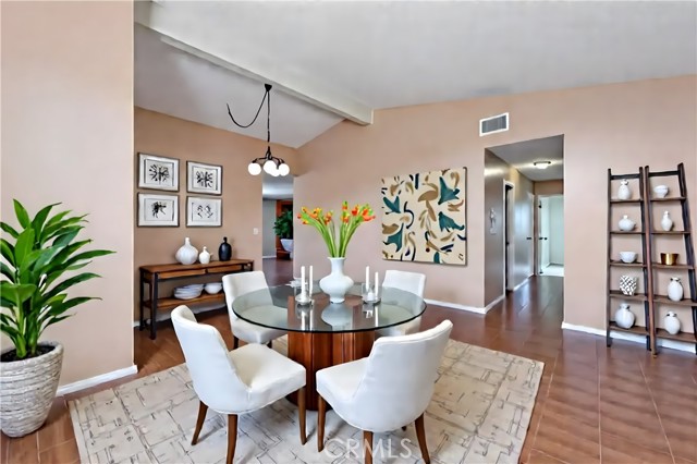 Detail Gallery Image 5 of 26 For 1819 Acosta Ave, Lancaster,  CA 93535 - 3 Beds | 2 Baths