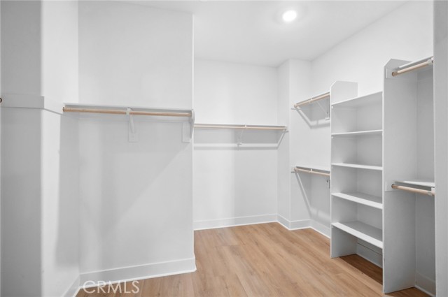 113 Bosal, Irvine CA: https://media.crmls.org/medias/683fb048-1097-414a-a5c2-36197a859662.jpg