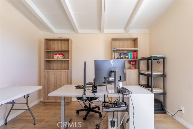 Detail Gallery Image 22 of 39 For 22459 Guadilamar Dr, Saugus,  CA 91350 - 3 Beds | 2 Baths