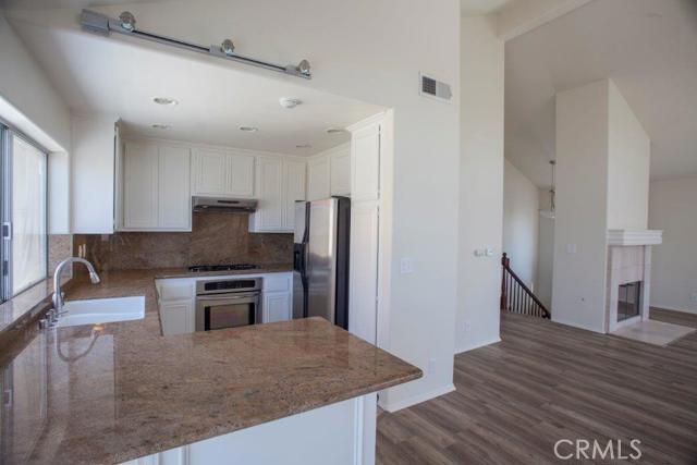 840 Loma Drive, Hermosa Beach, California 90254, 3 Bedrooms Bedrooms, ,2 BathroomsBathrooms,Residential,Sold,Loma,PV15205870