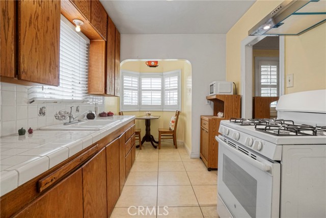 531 W Arbutus Street, Compton CA: https://media.crmls.org/medias/6840e766-785a-419b-ab04-b33470f09615.jpg