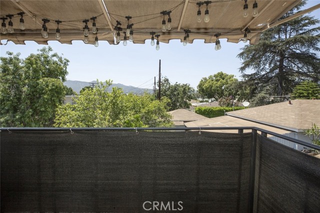 Detail Gallery Image 20 of 23 For 624 Hawthorne St a,  Glendale,  CA 91204 - 2 Beds | 2 Baths