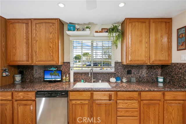 Detail Gallery Image 16 of 36 For 5411 Marion Ave, Cypress,  CA 90630 - 4 Beds | 1/1 Baths