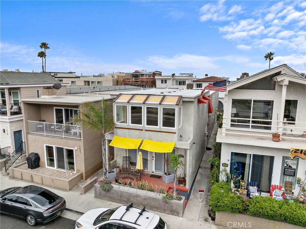 1623 W Balboa Boulevard