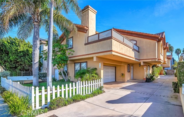 2116 Rockefeller Lane, Redondo Beach, California 90278, 4 Bedrooms Bedrooms, ,2 BathroomsBathrooms,Residential,For Sale,Rockefeller,SB25033725