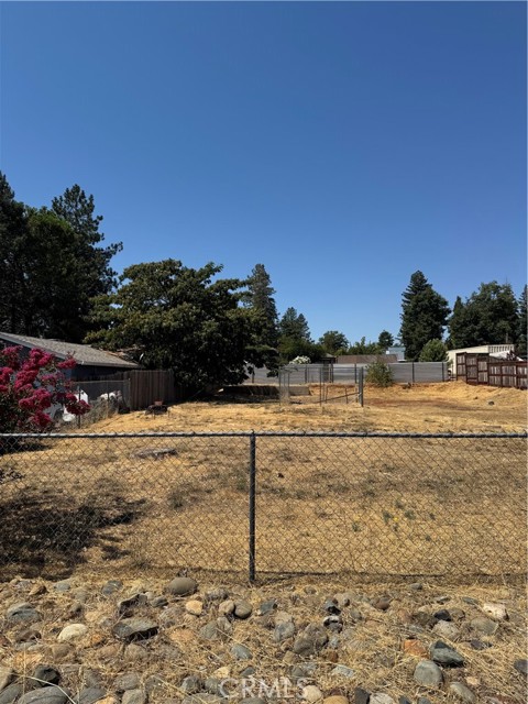6161 Opal Lane, Paradise CA: https://media.crmls.org/medias/6844511f-07db-4798-8dc0-9c6760b30cc6.jpg