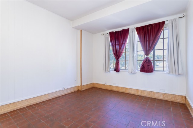 Detail Gallery Image 33 of 74 For 9826 Columbus, North Hills,  CA 91343 - 7 Beds | 5/1 Baths