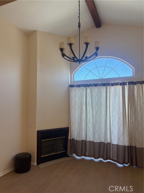 Detail Gallery Image 3 of 8 For 4400 Cartwright, Toluca Lake,  CA 91602 - 2 Beds | 2 Baths