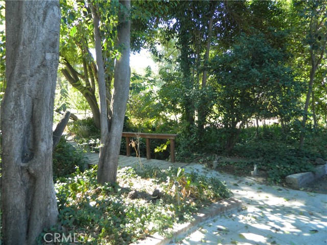 2738 Mill Creek Road, Mentone CA: https://media.crmls.org/medias/68450e81-291a-475d-8dc5-a18e143b20f7.jpg